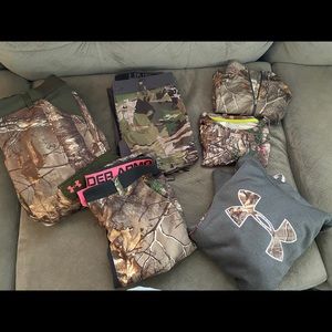 Women’s under armour hunting clothes
